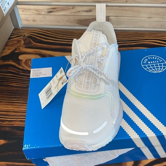 Men’s Adidas Shoes - Picture 5 of 9